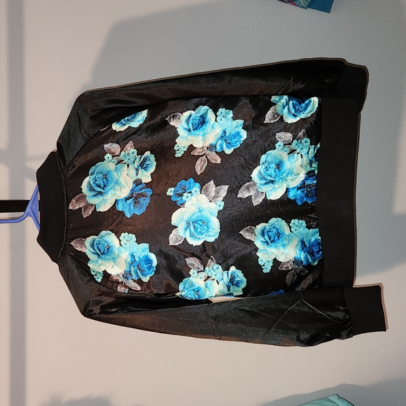 Coat - Picture 4 of 6